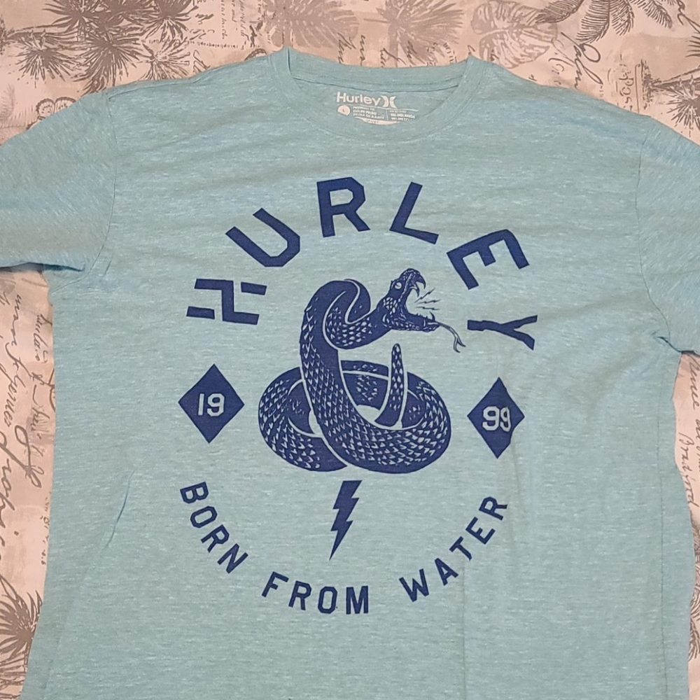 Hurley Tshirt